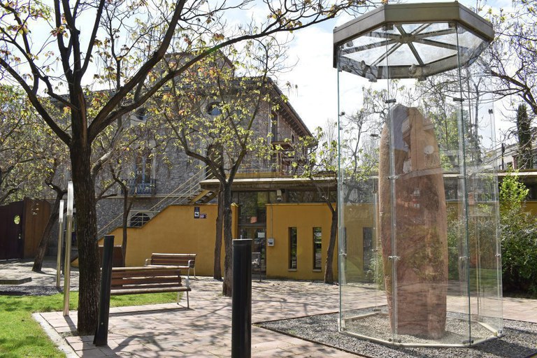 Menhir de Mollet