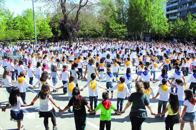 Dia de la dansa_escoles.jpg